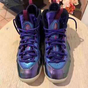 Nike Foamposite One Purple and Blue Iridescent Sneakers Youth 7